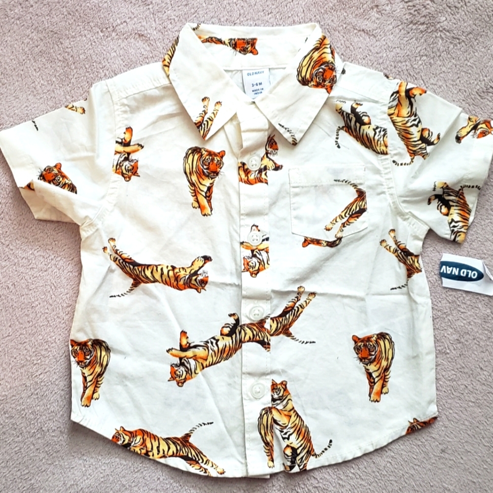 Old Navy Baby Boy Tiger Button down shirt 3-6 months